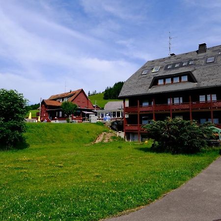 Hotel Sonnenmatte Titisee-Neustadt Exterior photo