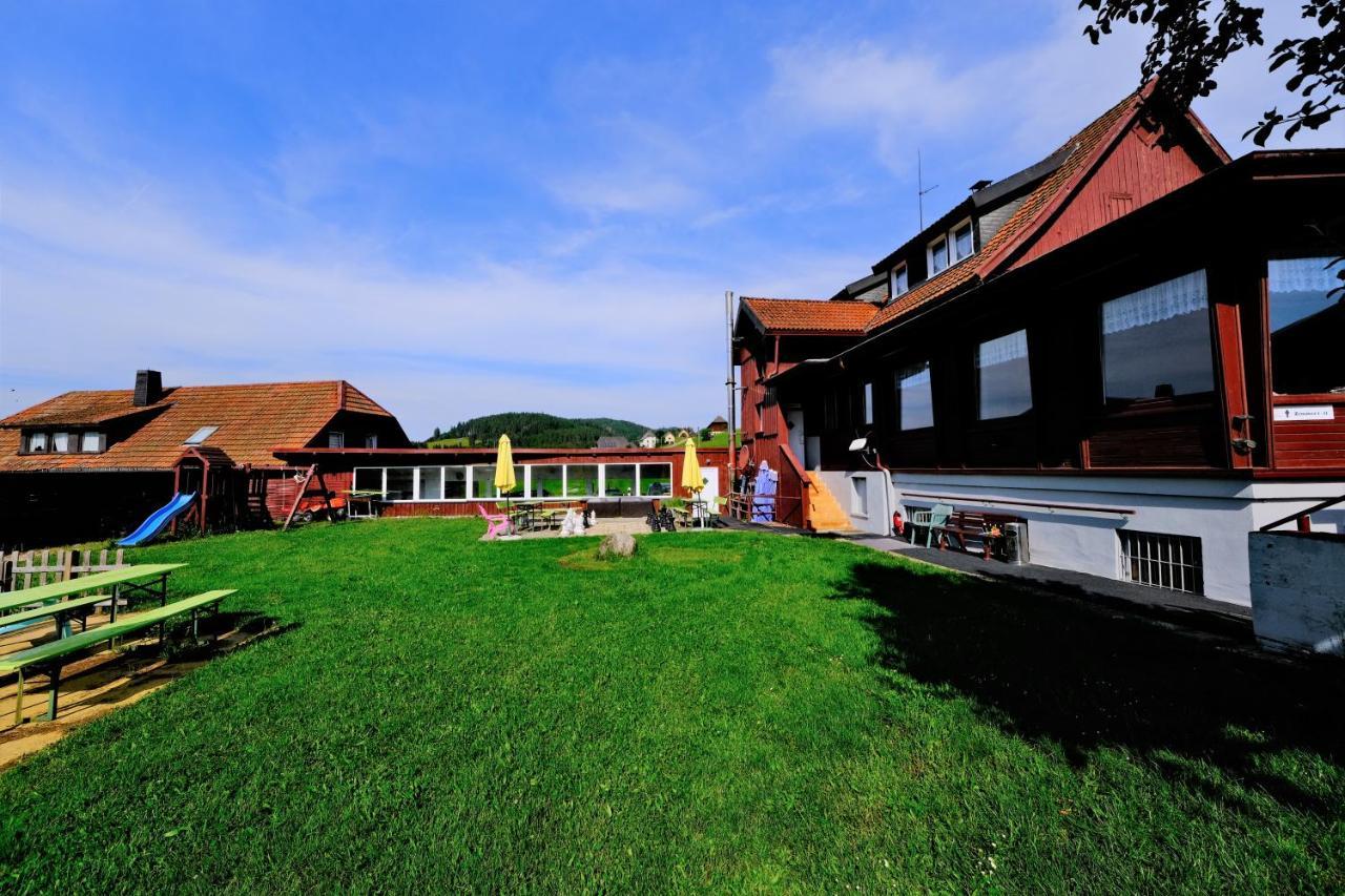 Hotel Sonnenmatte Titisee-Neustadt Exterior photo