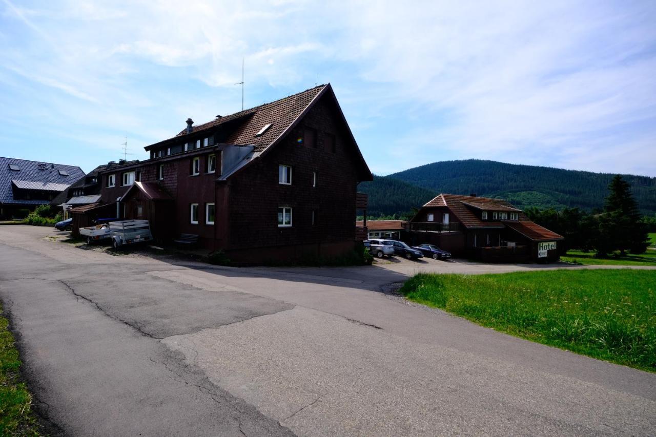 Hotel Sonnenmatte Titisee-Neustadt Exterior photo