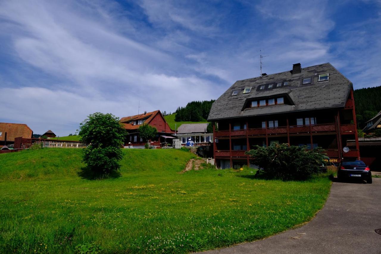 Hotel Sonnenmatte Titisee-Neustadt Exterior photo