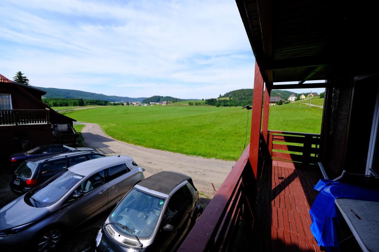 Hotel Sonnenmatte Titisee-Neustadt Exterior photo