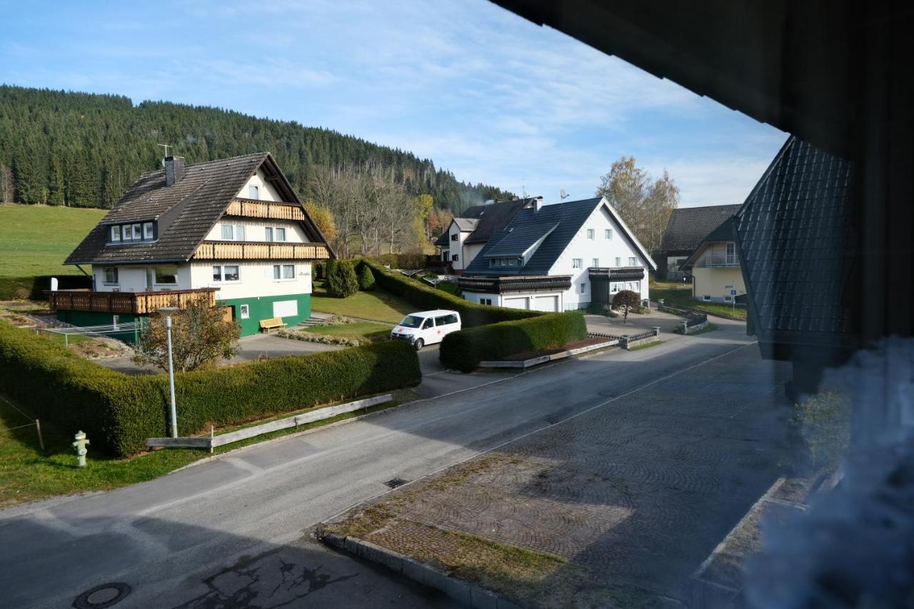 Hotel Sonnenmatte Titisee-Neustadt Exterior photo